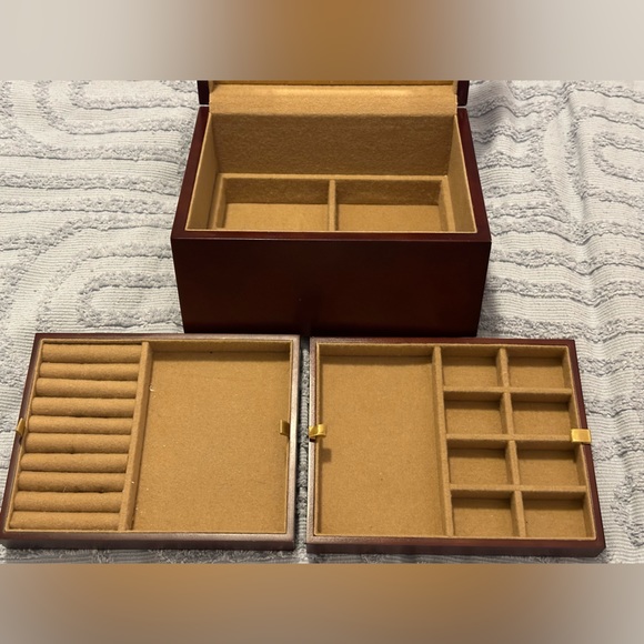 Jewelry Box with Mirror - Picture 4 of 6